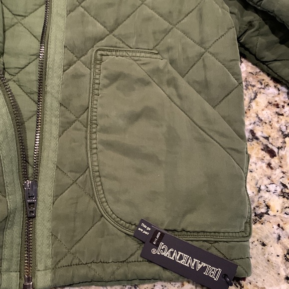 [BlankNyC} Cropped Olive Zip Front Jacket - Picture 9 of 14